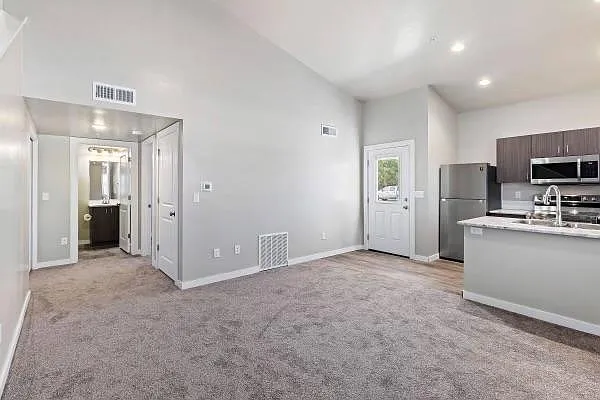 Lyla's Place Apartments — Photo 4