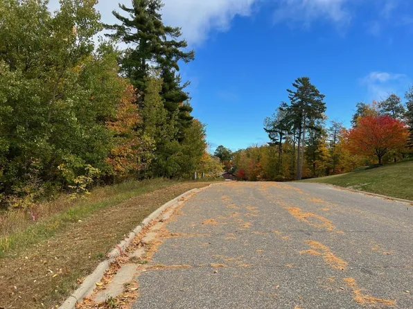 704 5th St S, Walker, MN 56484