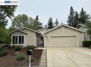 498 Freitas Rd, Danville, CA 94526