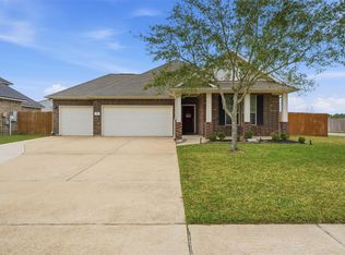 114 Avery Springs Ln, Dickinson, TX 77539