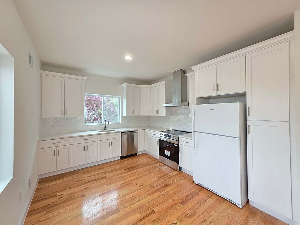 1st image of 37 Wiederer Pl Unit 2