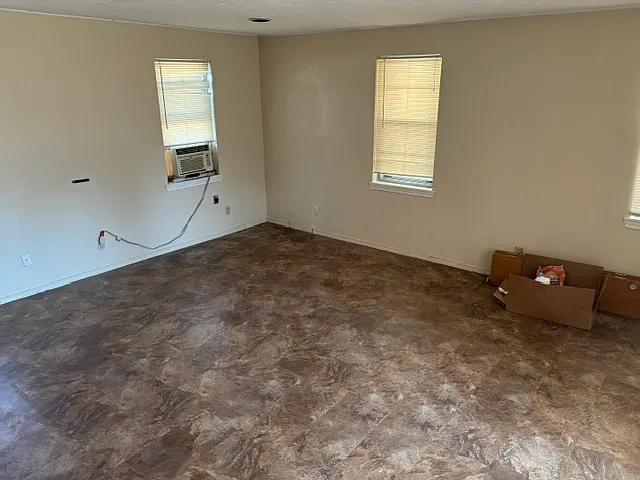 5 bed, 1943 sqft, $1,800 — Photo 3