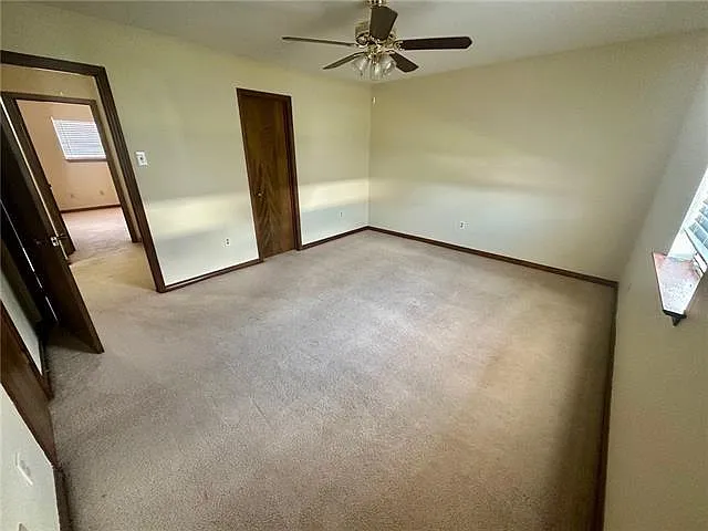 2463 Idaho Ave — Photo 10