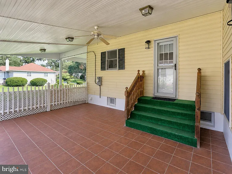 807 Danza Rd — Photo 37