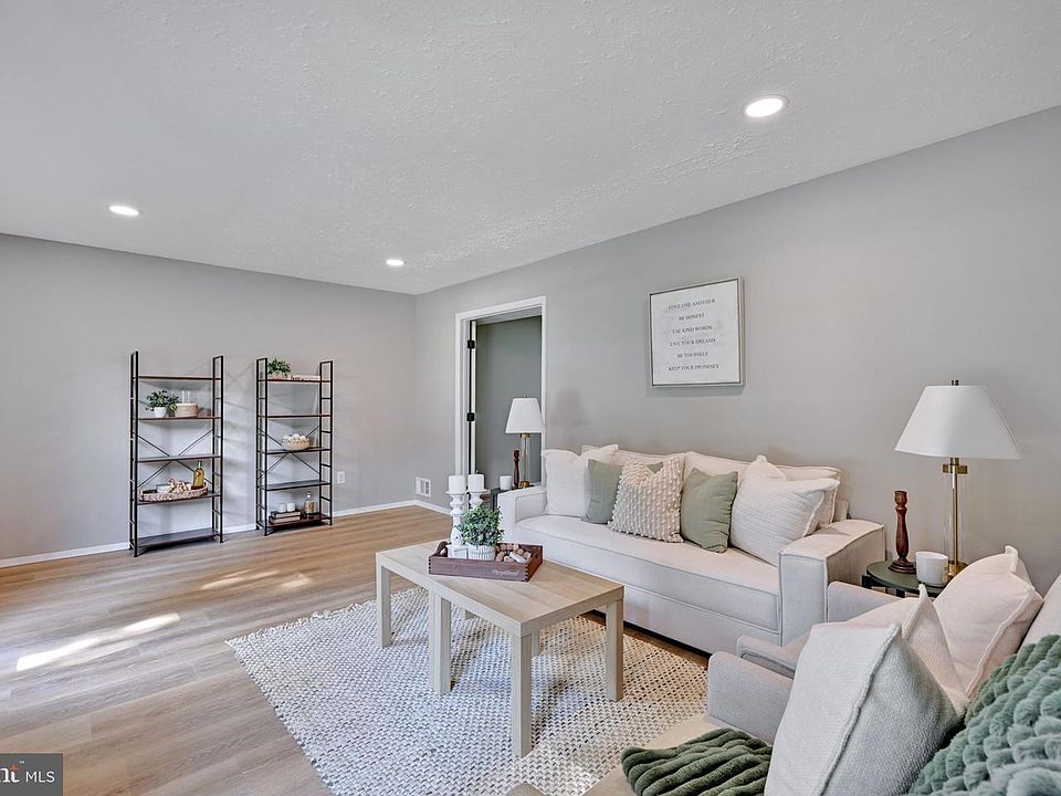 1st image of 7906 Citadel Dr