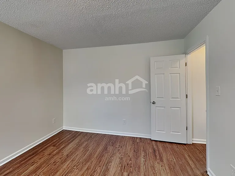 4415 Hounds Run Dr — Photo 21