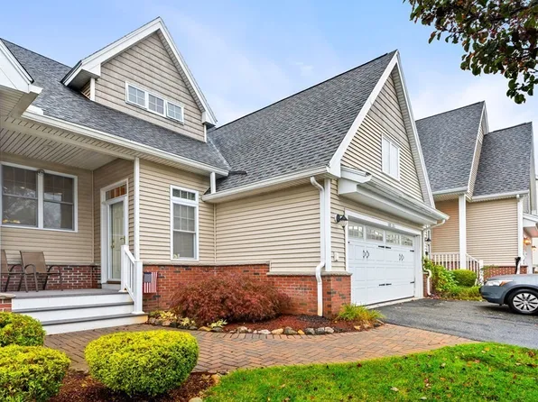 100-216 Kirkbride Dr, Danvers, MA 01923