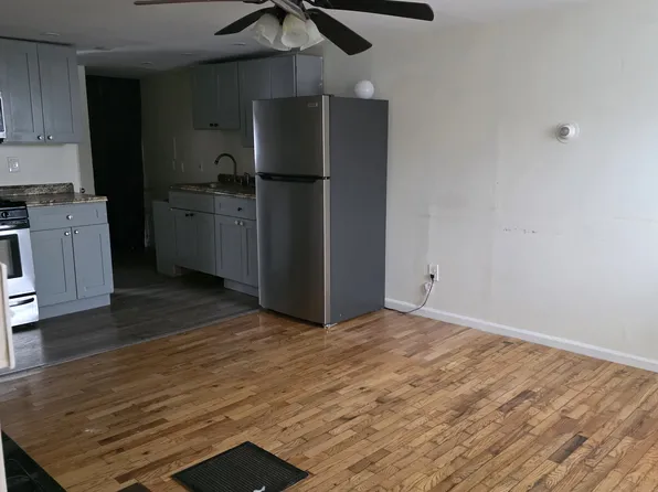 721 Silver Sands Rd #1, East Haven, CT 06512