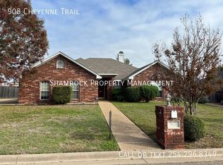 908 Cheyenne Trl, Hewitt, TX 76643