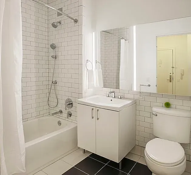 70 Pine St #1122 — Photo 3