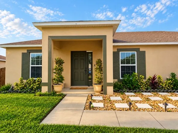 482 Fredericksburg St SW, Palm Bay, FL 32908