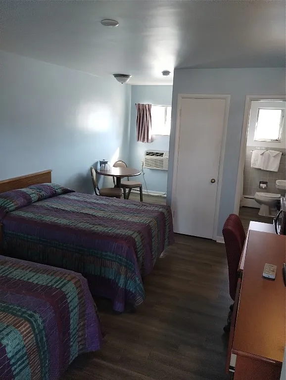 1 bed, 1.0 bath, 250 sqft, $1,100 — Photo 3