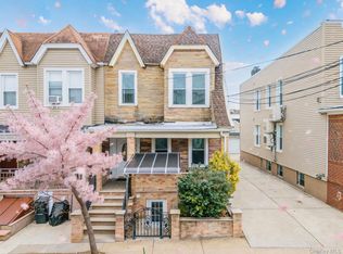 7824 68th Road, Middle Village, NY 11379