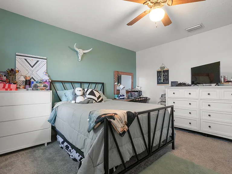 12141 Lake Blvd — Photo 29