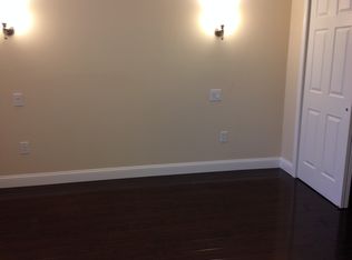632 Emily St, Philadelphia, PA 19148