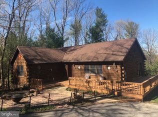 15 White Pine Dr, Orrtanna, PA 17353