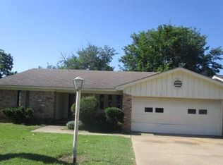 7440 Yolanda Dr, Fort Worth, TX 76112