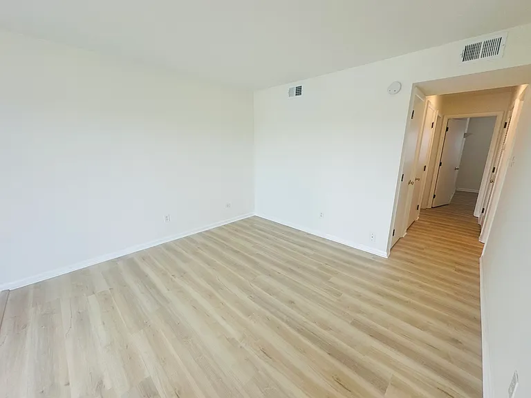 615 W Ocean View Ave #A — Photo 8