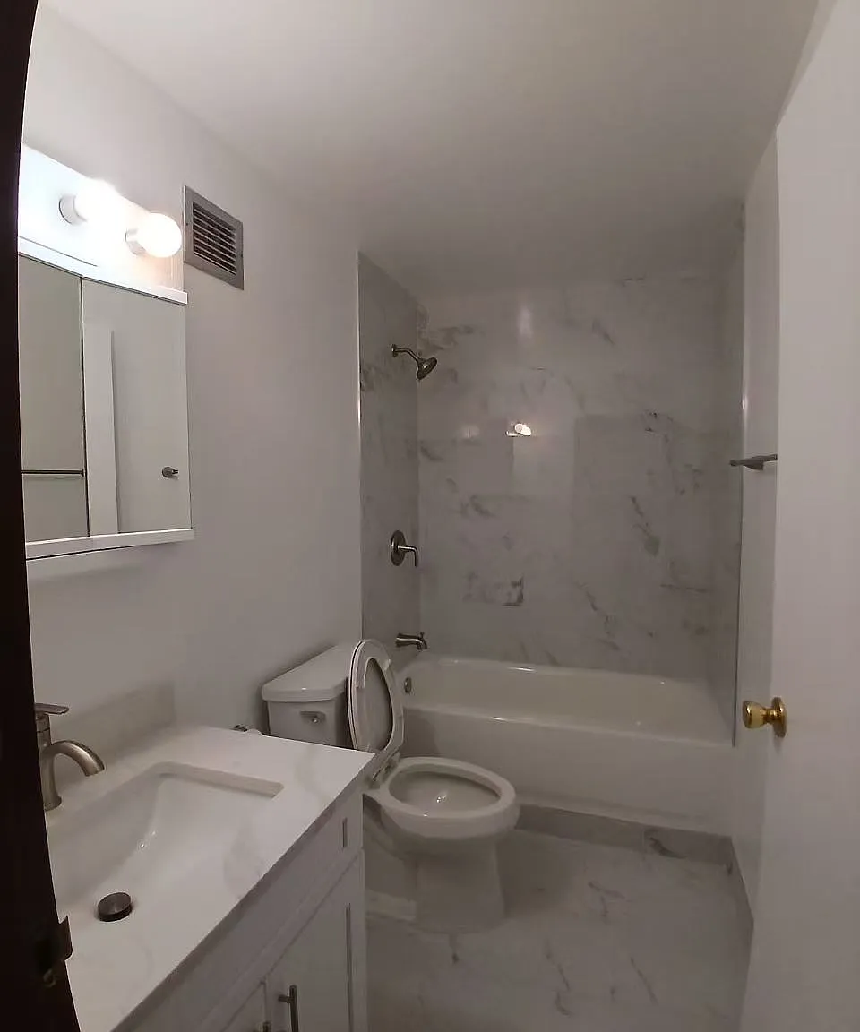 1 bed, 756 sqft, $1,980 — Photo 3