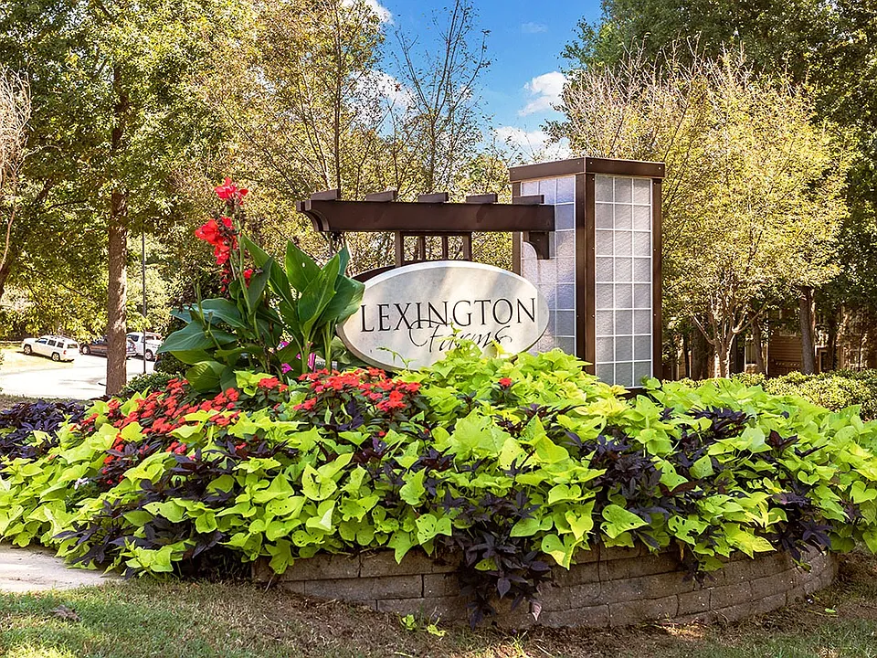 Lexington Farms Apartments