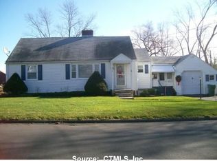 2 Prospect St, Bloomfield, CT 06002