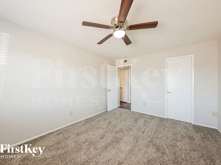 7232 W Brown St — Photo 12