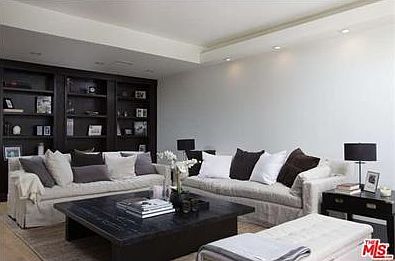 2nd image of 818 N Doheny Dr APT 807