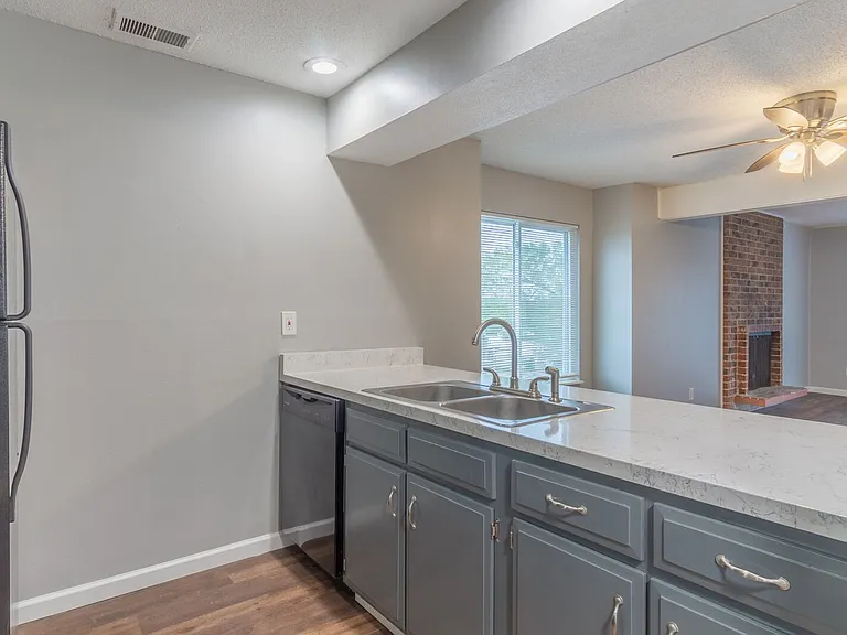 Northpark Apartments — Photo 1