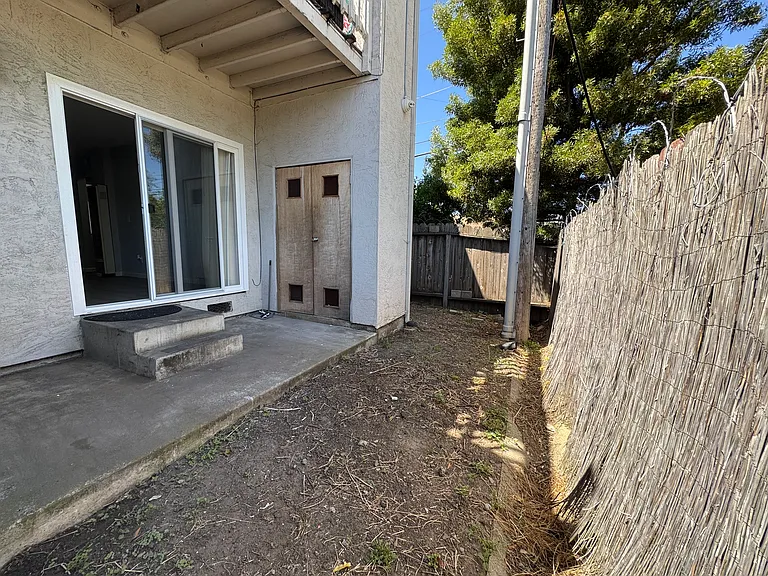 22032 Arbor Ave #A — Photo 13