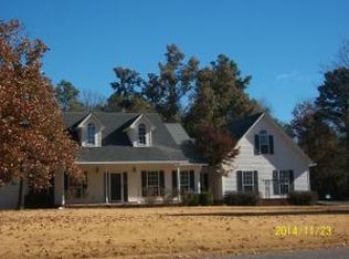 1445 Cliff Rd, Russellville, AR 72802