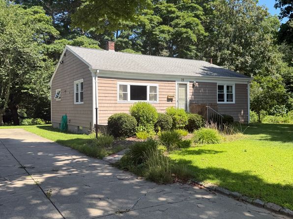 28 Emmett Ave