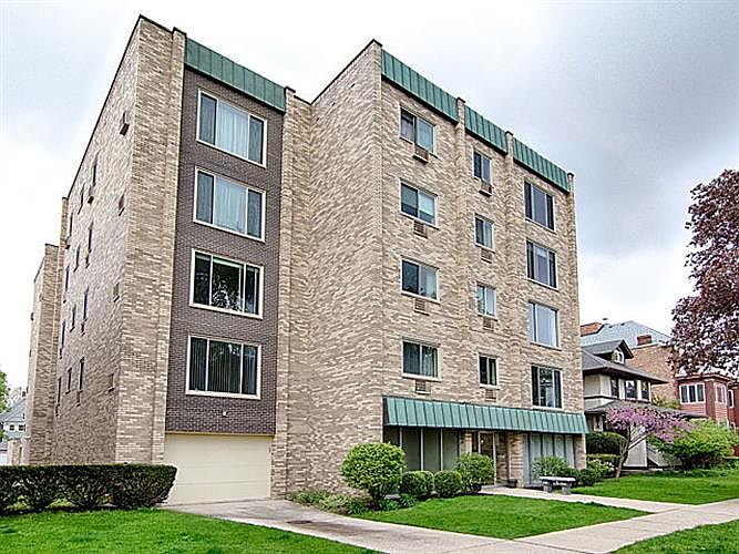 1st image of 224 S Oak Park Ave APT 3C