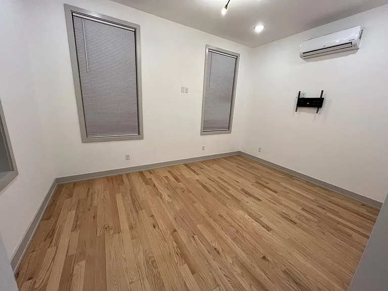 1745 Republic St #6 — Photo 7