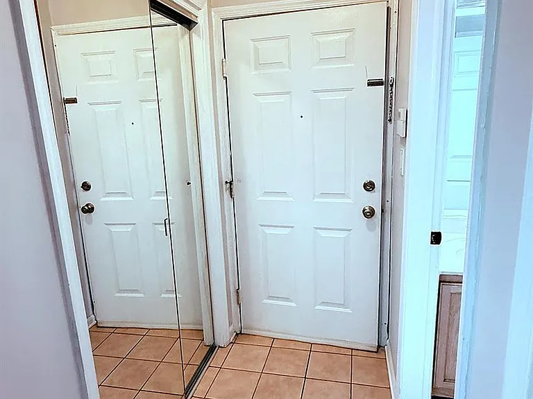 434 Waterford Dr — Photo 21