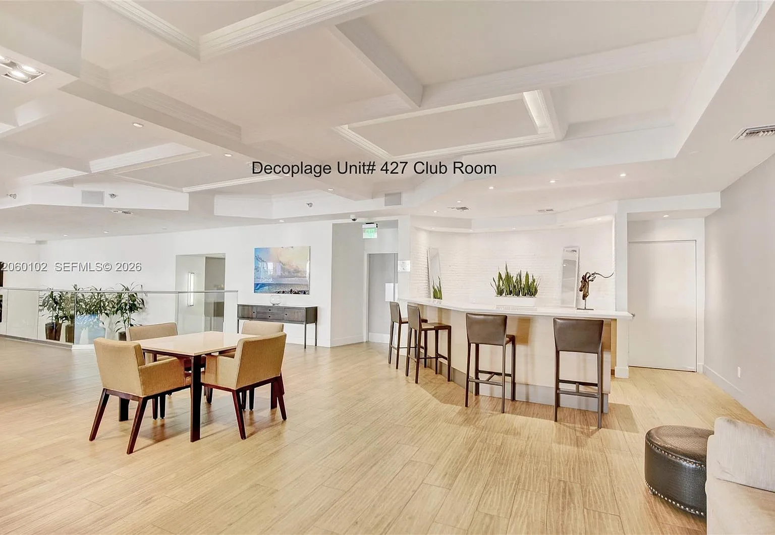 The Decoplage Condo — Photo 1