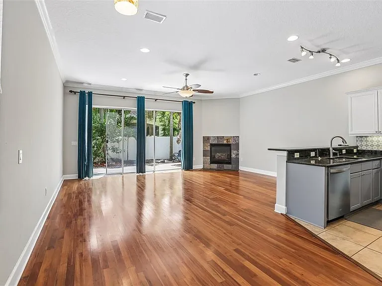 502 S Lincoln Ave — Photo 12
