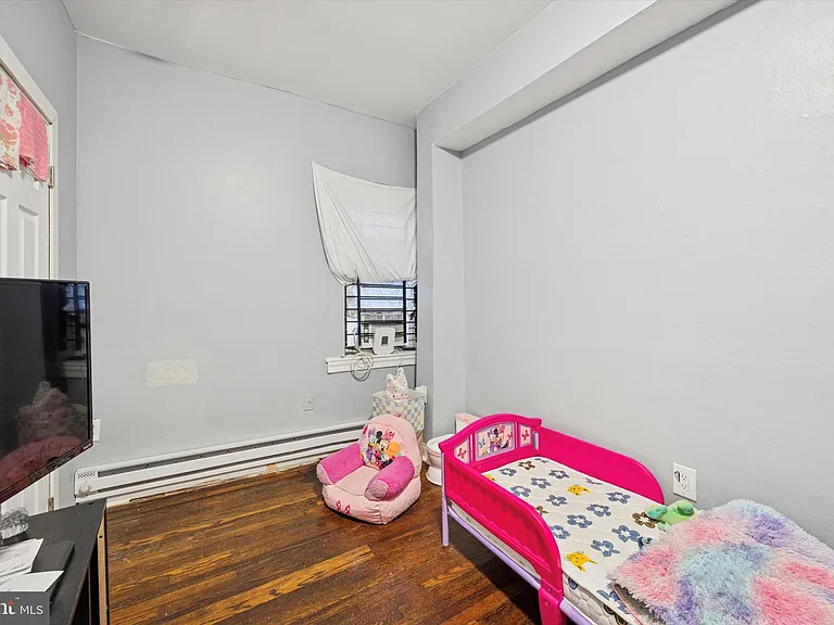 4928 W Thompson St #1 — Photo 10
