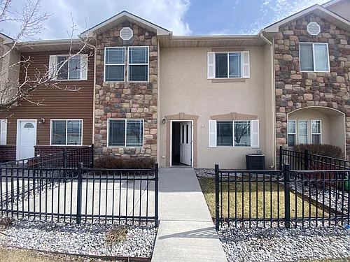 1587 N 565 W Photo 1