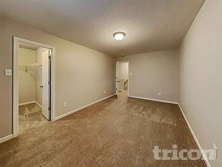 807 Chastain Ave — Photo 15
