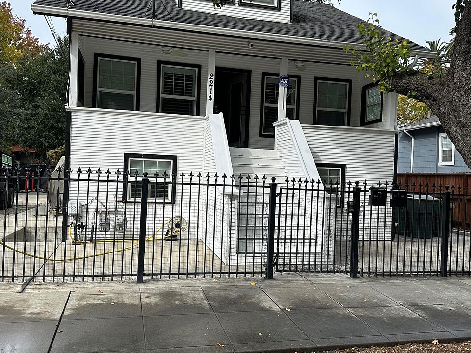 The unit is located on the first floor where you see the bottom windows. As you can see it's gated so it's safe and your pet(s) can roam free as well.