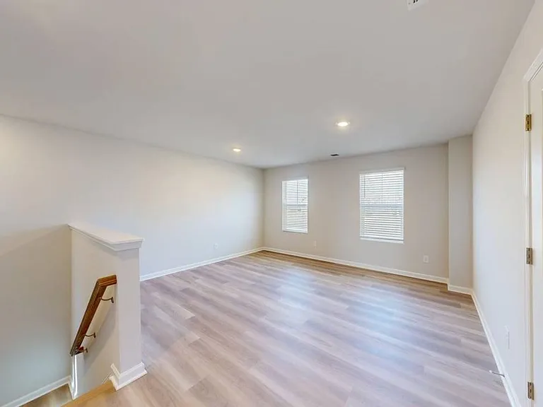 Quinn Residences at Snapping Shoals — Photo 55