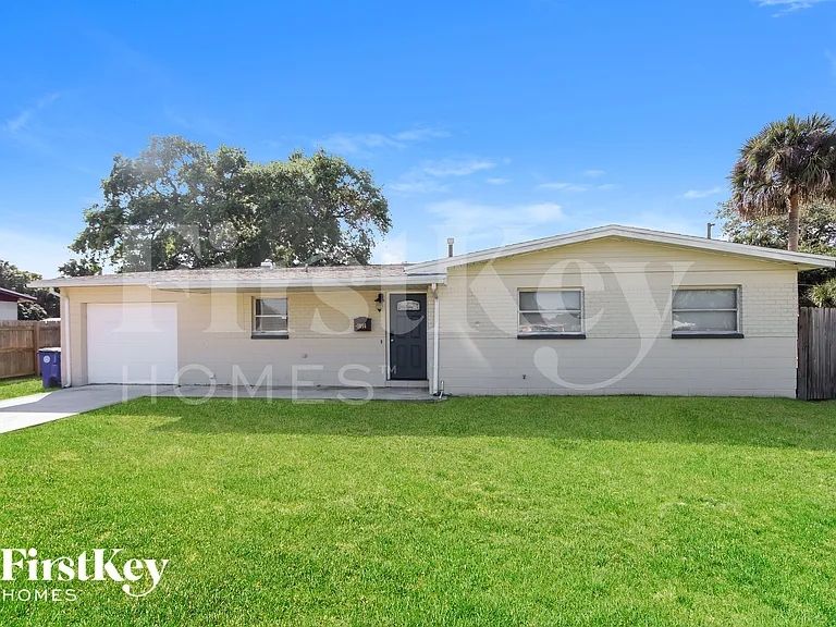 1056 Matador Dr — Photo 2