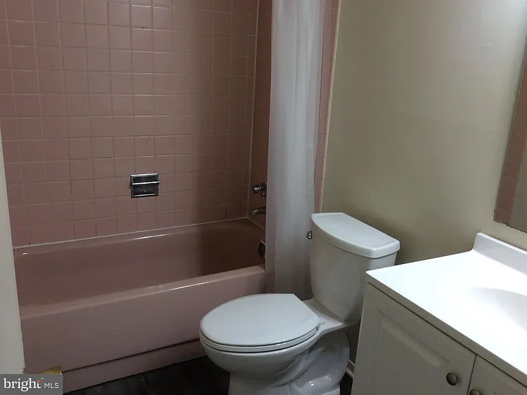 7 Rittenhouse Ct — Photo 13