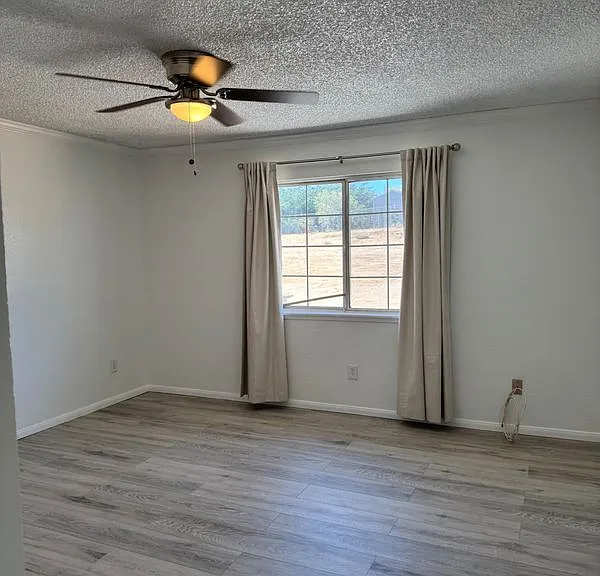 18063 Catalpa St — Photo 11