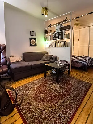 Rented by Gioia Realty | media 26