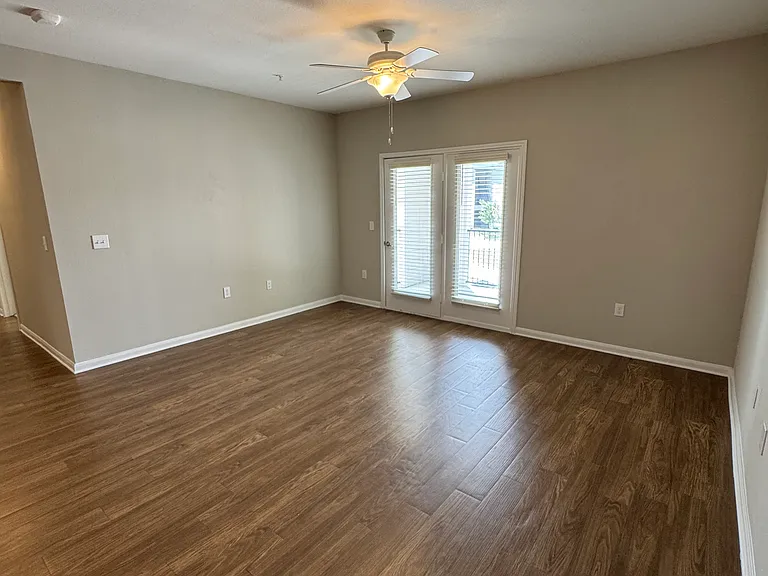 472 Houston Ridge Dr #813 — Photo 4