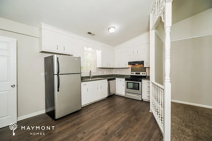 301 Bluebell Ave — Photo 6