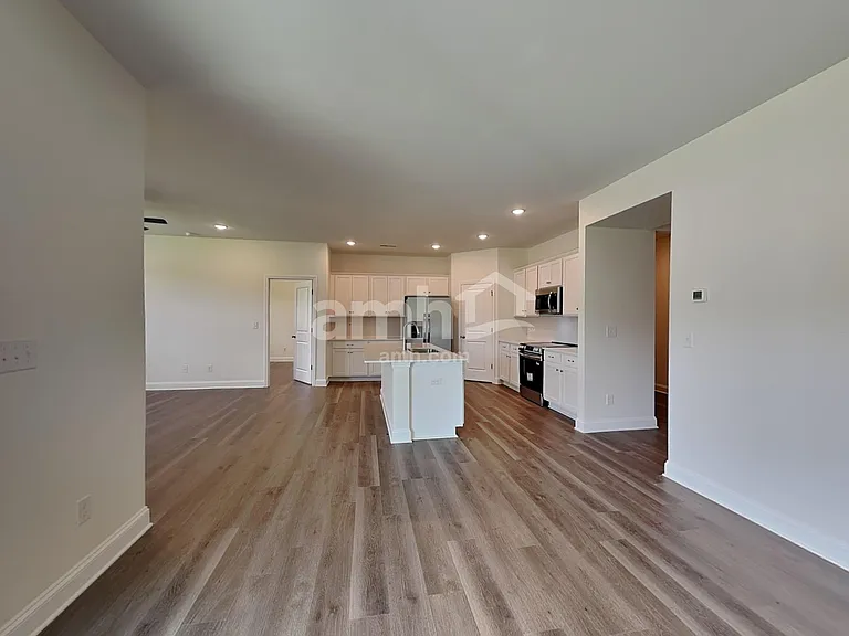 3527 Lincoln Heights Ln — Photo 5