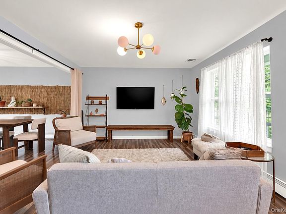 3rd image of 22 Logan Place