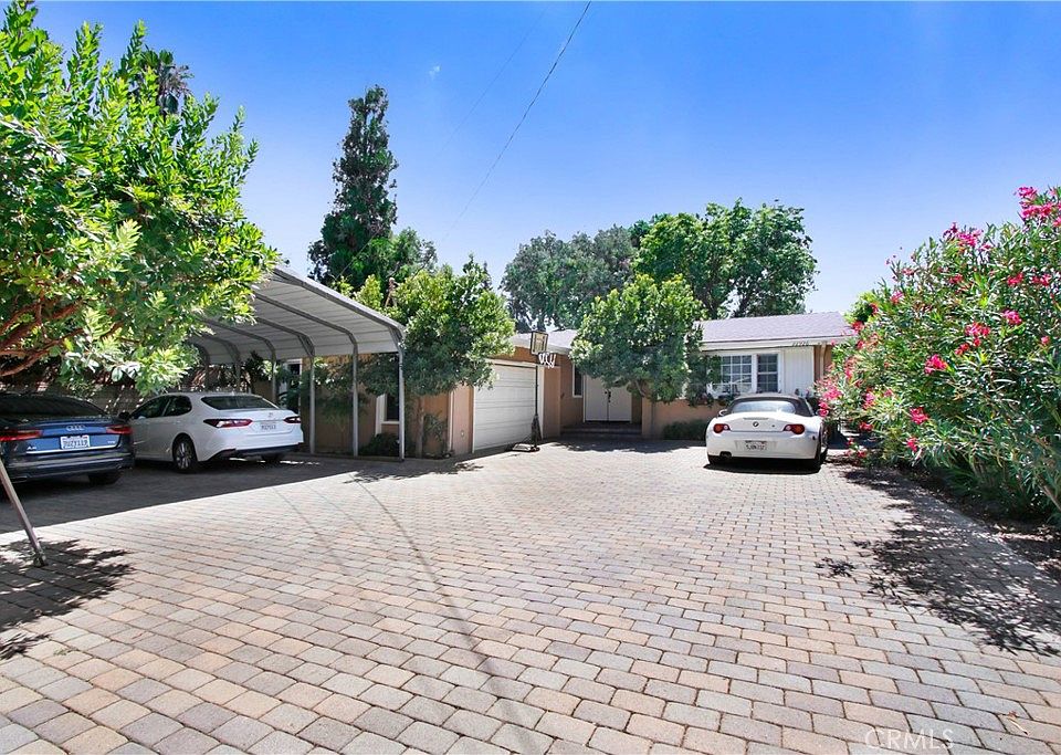 1st image of 22926 Dolorosa St